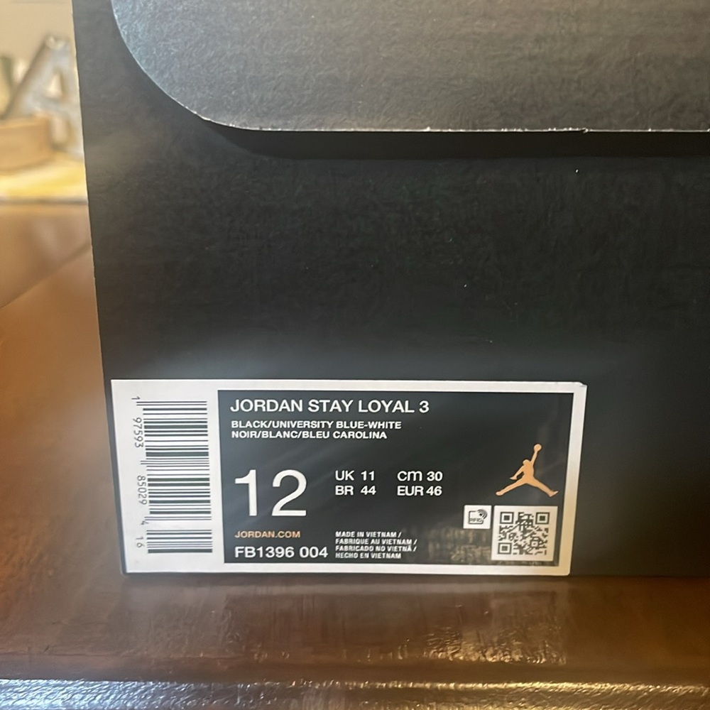 Jordan Stay Loyal 3 Size 12 Black/University Blue-UNC Tar Heel Blue - Picture 8 of 12